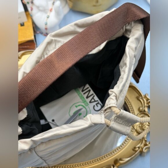 🆕 GANNI 🧿 NWT Recycled Tech Mini Bucket Bag Pouch, Oyster Gray - Picture 10 of 12